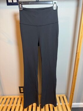 Lululemon high-waisted leggings size 4